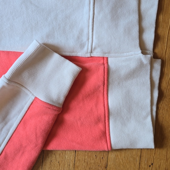 Evereve, Coral & Cream Colorblock Sweatshirt, Drop Shoulders, EUC, Women's S - Picture 7 of 12